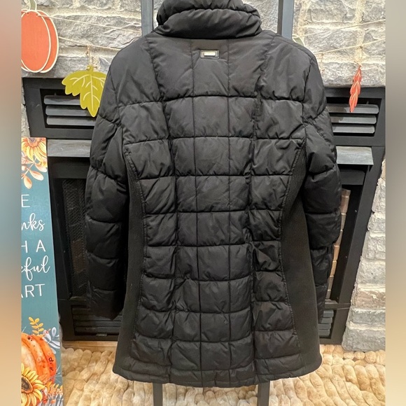 Calvin Klein Puffer Jacket - Picture 5 of 6